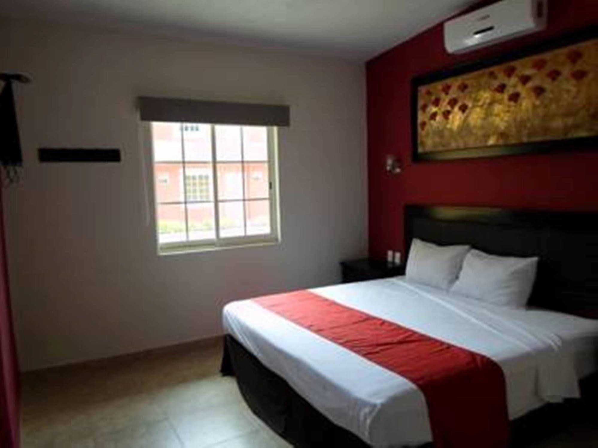 Hotel Montroi City Colima Eksteriør billede
